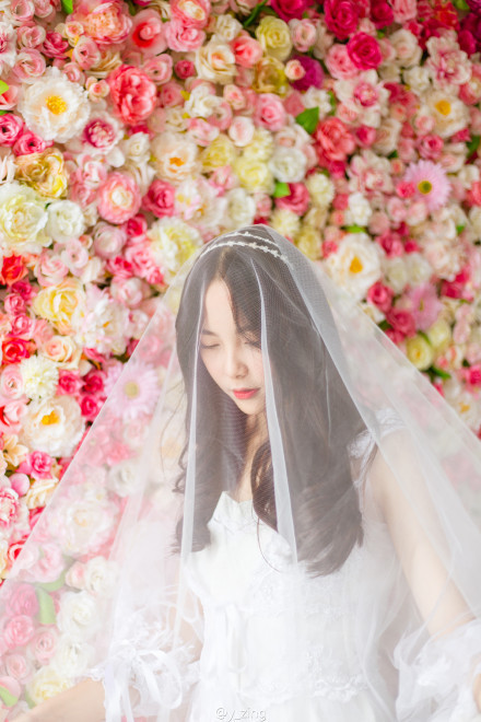 Cô nữ sinh sư phạm sở hữu vẻ đẹp dịu dàng và trong trắng khiến nhiều người mê mẩn.