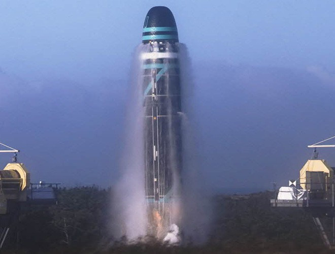 Tên lửa M51 là một trong những chủng tên lửa đạn đạo phóng từ tàu ngầm hiện đại và có uy lực mạnh nhất thế giới. Đây là sản phẩm hợp tác giữa tập đoàn EADS Astrium Space Transportation và Hải quân Pháp.