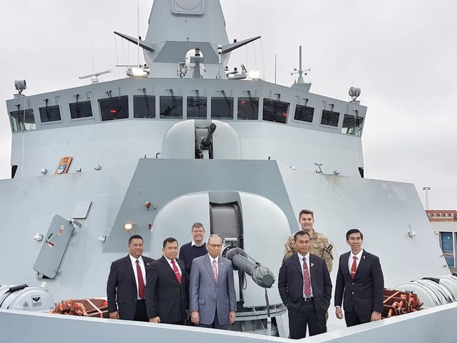 Nội dung ban đầu bao gồm các thỏa thuận về công việc sẽ được thực hiện một khi hợp đồng thực tế cho tàu đầu tiên được triển khai, nguồn tin trong Bộ Quốc phòng Indonesia cho biết.