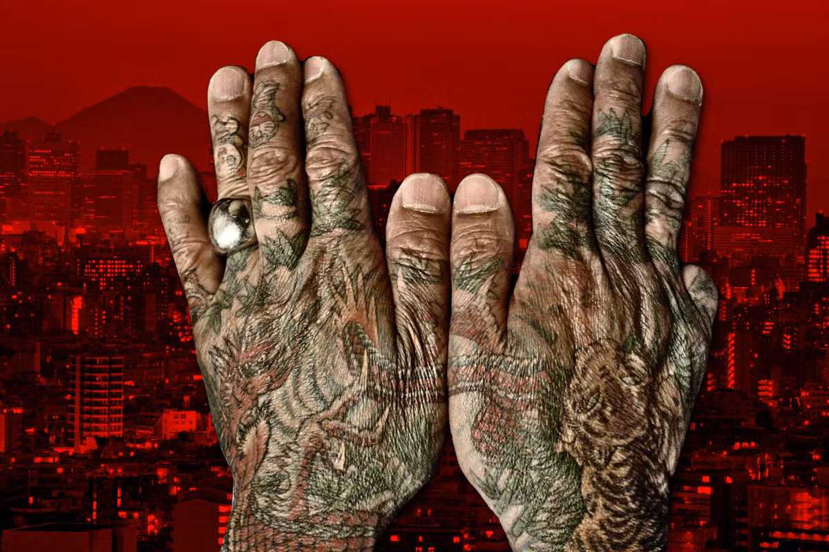 Yakuza ở mỗi vùng miền ở Nhật Bản có những dạng hình xăm khác nhau. Ví dụ như Yakuza ở thủ đô Tokyo xăm hình trên tay và lưng.