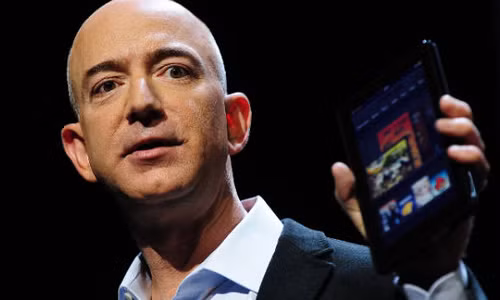 Ong chu Amazon luon danh 8 tieng "vang ngoc" de lam gi?