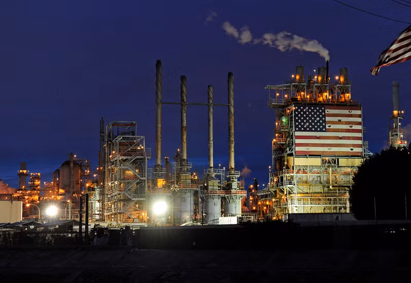 Mỹ là quốc gia sử dụng dầu mỏ nhiều hơn bất kỳ quốc gia nào trên thế giới.