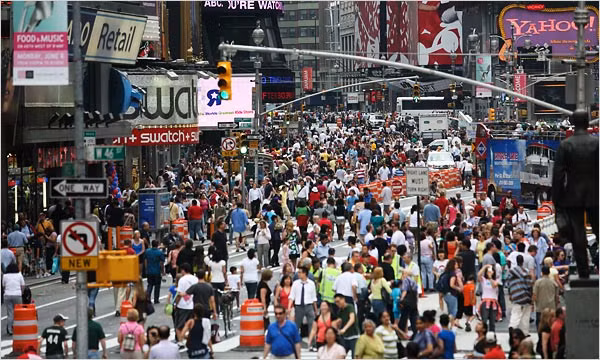 Thành phố đông dân nhất nước Mỹ là New York. Tiếp theo là thành phố Los Angeles và Chicago.