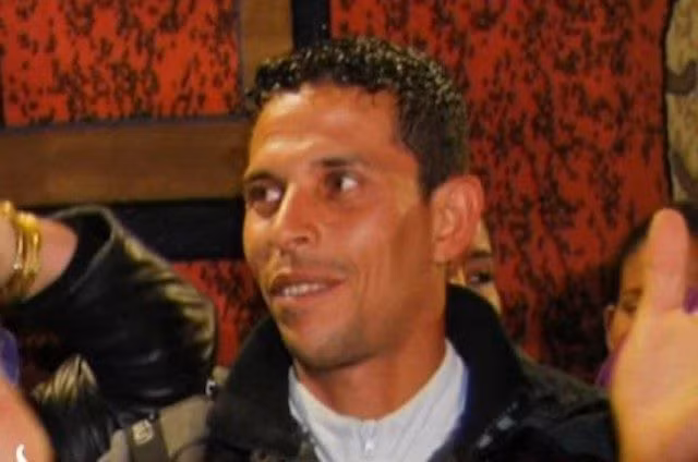 Mohamed Bouazizi là một nhân vật ít tên tuổi nhưng đã góp phần xoay chuyển bánh xe lịch sử. Cụ thể, Cuộc cách mạng ở Tunisia được khơi mào bởi vụ việc Mohamed Bouazizi - thanh niên trẻ bán rau quả rong ở tỉnh lẻ, tự thiêu trước tòa thị chính của thành phố ngày 17/12/2010.