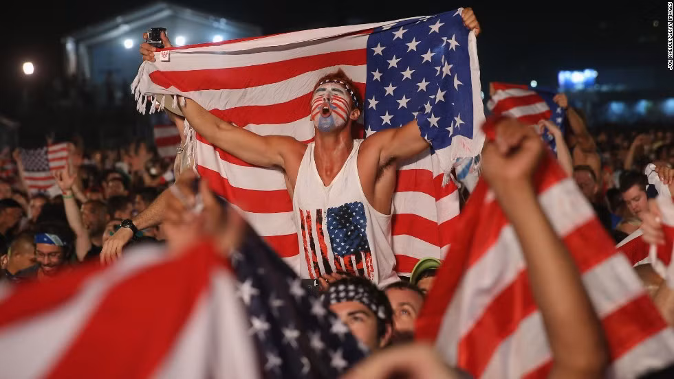 Tôn giáo ở Mỹ vô cùng phong phú và đa dạng. Những tôn giáo này có hàng triệu tín đồ cùng hoạt động và cạnh tranh lẫn nhau.