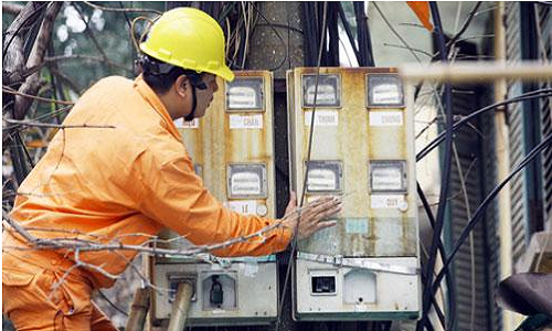 Vi sao hoa don tien dien thang 6 tang dot bien?