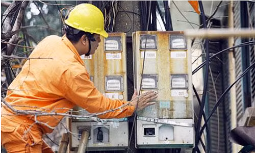 Vi sao hoa don tien dien thang 6 tang dot bien?