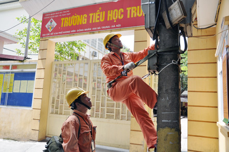 EVN Ha Noi dam bao dien ky thi tuyen sinh vao lop 10 THPT