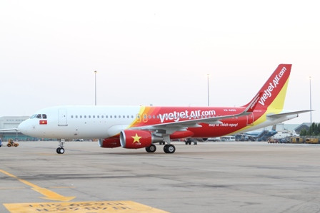 Vietjet Air va su menh “di may bay de nhu an pho”