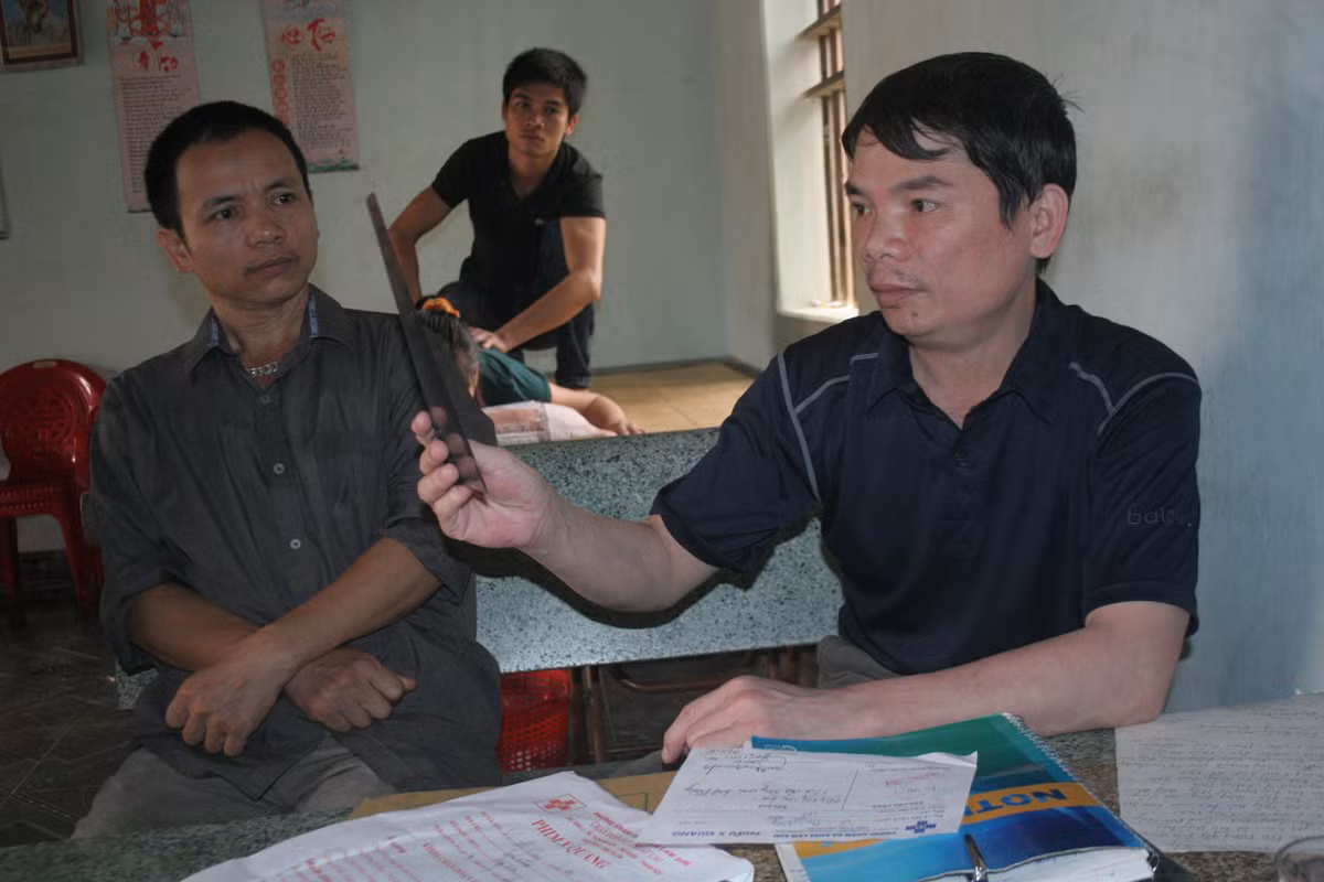 Lương y Lê Văn Thanh chữa dứt điểm thoát vị đĩa đệm - Hình 2 Luong y Le Van Thanh chua dut diem thoat vi dia dem-Hinh-2