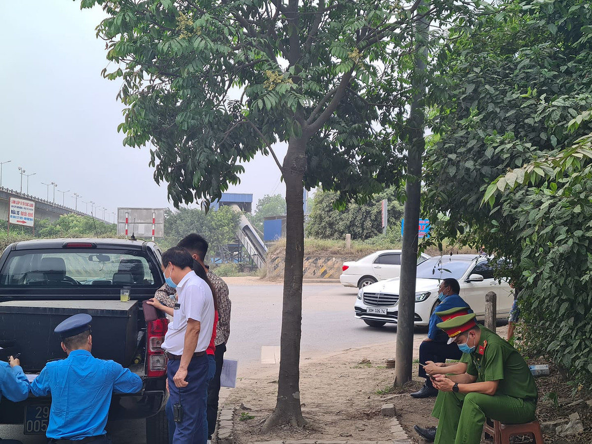 Ho so cty An Phuc Hung co xe tai vi pham, nguoi la den xin xu phat nhe?