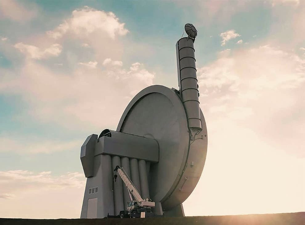 Co may dau tien phong vat the vao vu tru voi toc do 8.000km/h