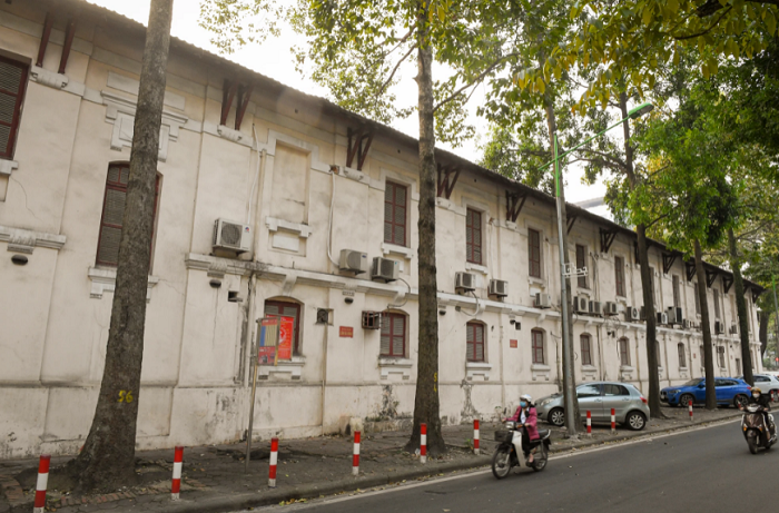 Do toa nha Phap co de xay cao oc: Lien quan gi Lien Viet Holdings va Him Lam?