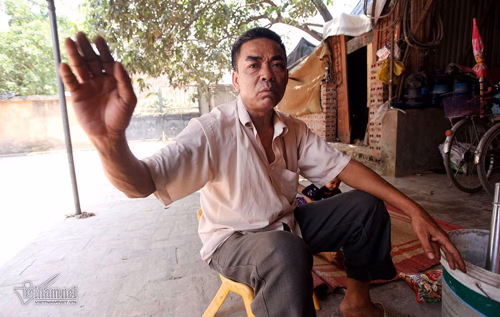 Bit cua, buong rem an com giua Bac Ninh-Hinh-2