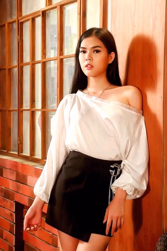 Fan choang vi thi sinh hoa hau giong Ngoc Trinh ngo ngang-Hinh-7