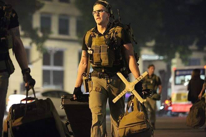 Tuy nhiên, theo tìm hiểu của PV, những hình ảnh này được ghi lại vào khoảng thời gian Tổng thống Donald Trump có chuyến công tác 3 ngày tại Việt Nam vào tháng 11/2017.