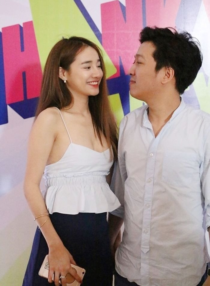 Đến khi cô nàng mạnh bạo chịu hở thì ai nấy đều phải ngỡ ngàng trước số đo vòng 1 đáng mơ ước của Nhã Phương.