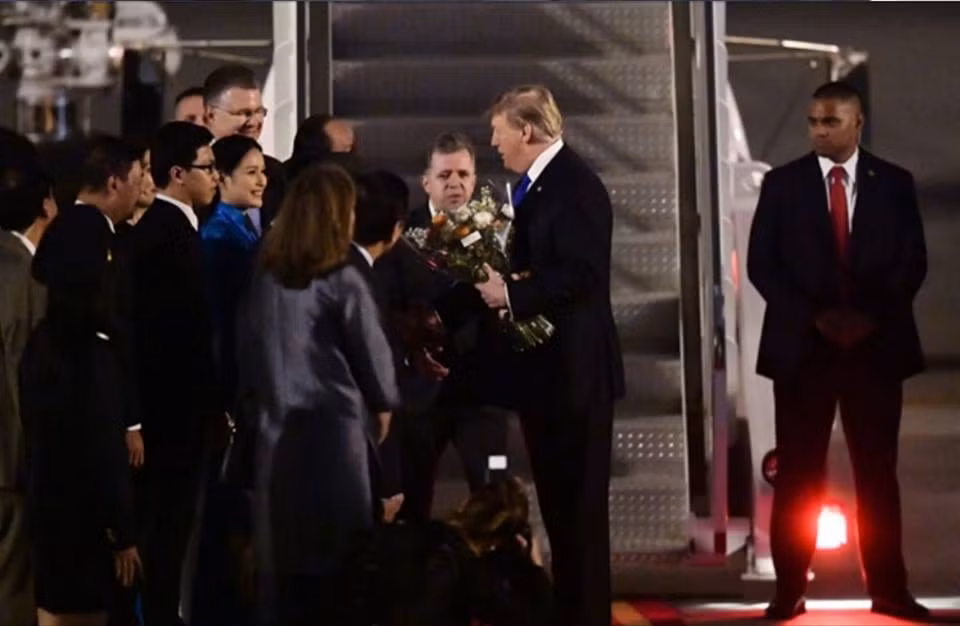 Nu sinh tang hoa Tong thong Donal Trump toi Thuong dinh My-Trieu la ai?-Hinh-2