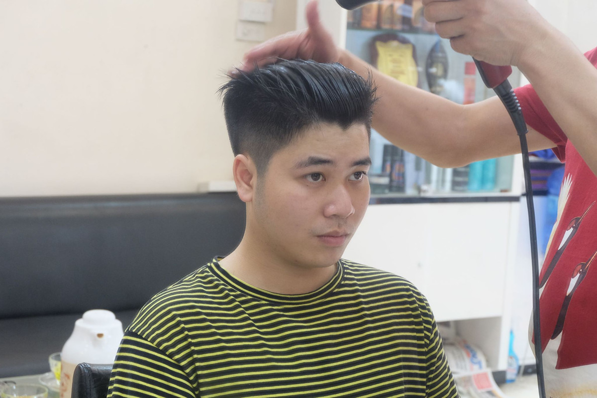 "Tôi yêu hòa bình, và rất ghét chiến tranh. Rất nhiều người thân và họ hàng của tôi đã hy sinh trong chiến tranh, vì thế nên tôi rất ủng hộ cuộc gặp thượng đỉnh [của hai nhà lãnh đạo Trump-Kim]", anh Dương chia sẻ với Reuters.