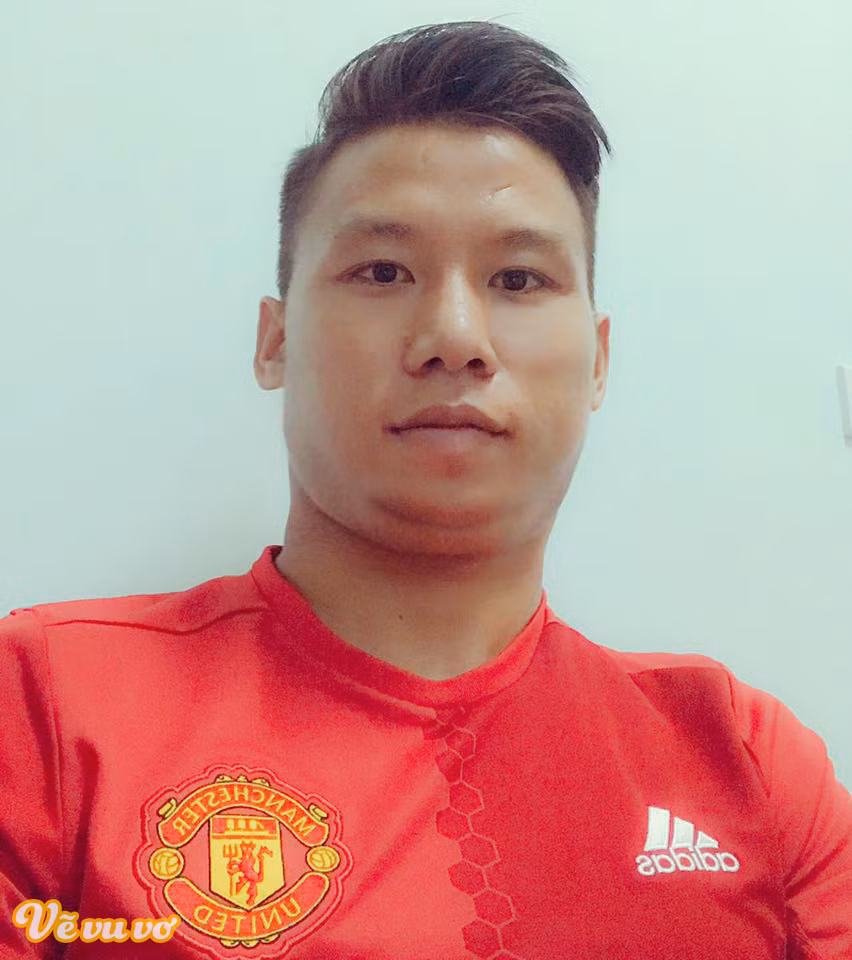 Quế Ngọc Hải nhận được CDM khen trẻ trung, vẫn giữ được phong độ dù tăng cân hay có nọng cằm.