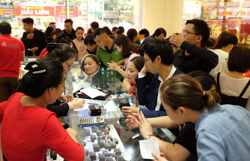 Con so giat minh ngay via Than Tai: Tram van luong vang, 1 ty tien ca nuong-Hinh-3