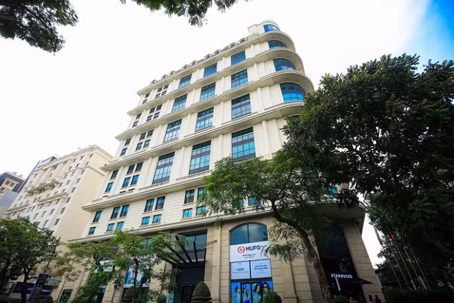 Cụ thể, căn hộ số 01 tầng 11 có diện tích 67,80m2; căn hộ số 02 tầng 11 có diện tích 68m2; căn hộ số 03 tầng 11 có diện tích 183,50m2; căn hộ số 04 tầng 11 có diện tích 140,80m2; căn hộ số 09 tầng 17 có diện tích 218,60m2; căn hộ số 10 tầng 17 có diện tích 120,70m2. Ảnh: Người Lao Động. 