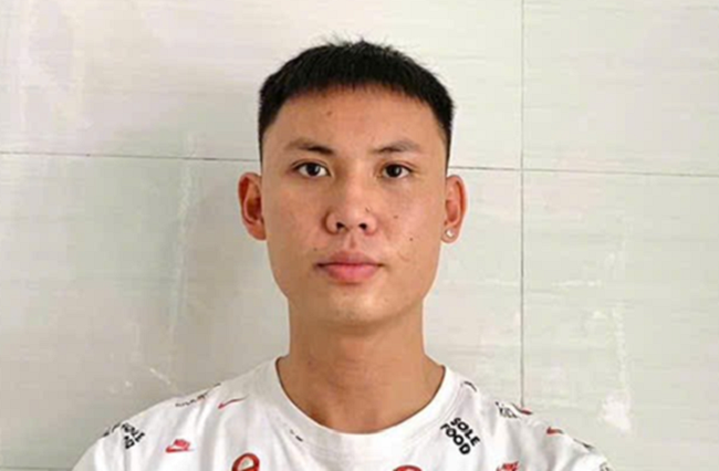 Mâu thuẫn tại quán ăn đêm, thanh niên bị chém nhập viện Mau thuan tai quan an dem, thanh nien bi chem nhap vien