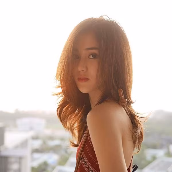 Instagram của cô thu hút đến hơn 237 nghìn lượt follow.