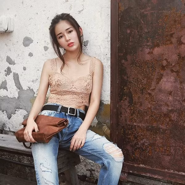 Chloe Leong là một fashionnista cực nổi tiếng của làng thời trang Malaysia và Châu Á.
