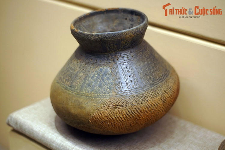 Soi loat do gom 2.500 tuoi cuc quy cua cu dan mien Trung