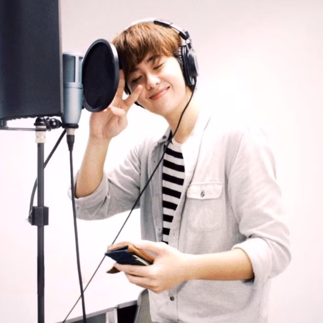 Hot boy gốc Việt chia sẻ lý do cậu đi du học Singapore là muốn tìm hiểu văn hóa của quê hương của cha mình. Duy Long đi học theo diện tự túc nên học phí khá đắt đỏ. Một lý do nữa khiến anh chàng quyết định chọn quốc đảo sư tử bởi các chứng chỉ, bằng cấp và chất lượng đào tạo tại Singapore không thua kém nước tiên tiến nào. Các trường tại đây liên kết đào tạo và cấp bằng cùng các trường hàng đầu tại Anh, Mỹ…