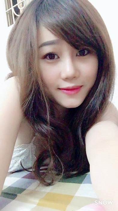 Chi tự nhận mình có ngoại hình ưa nhìn và khả năng tài chính ổn.