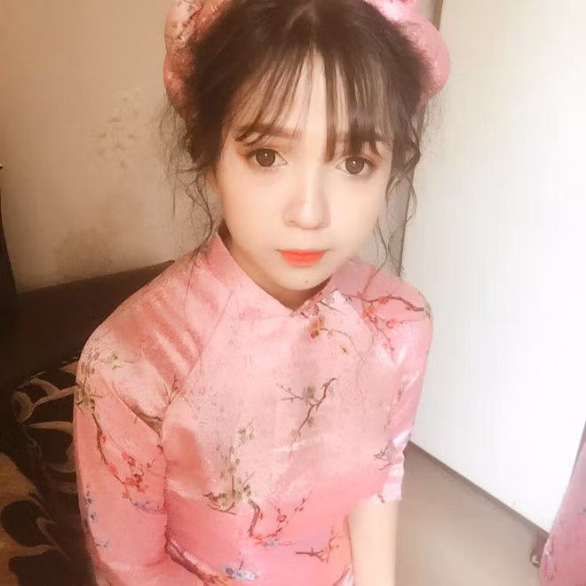 Mỹ Hạnh- "chị cả" của dàn phù dâu.