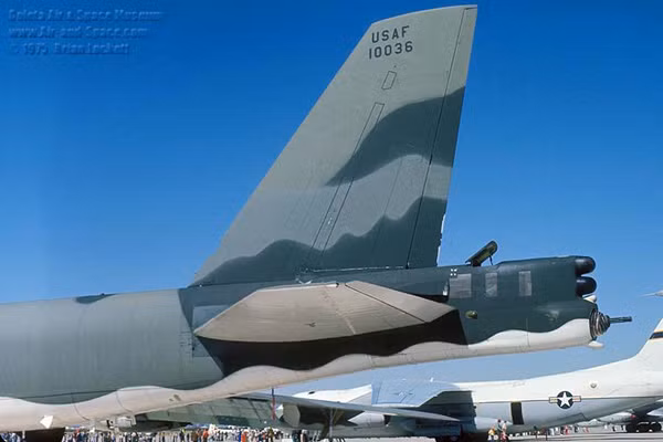 Loi khai chua chat cua phi cong B-52 roi o Ha Noi 1972