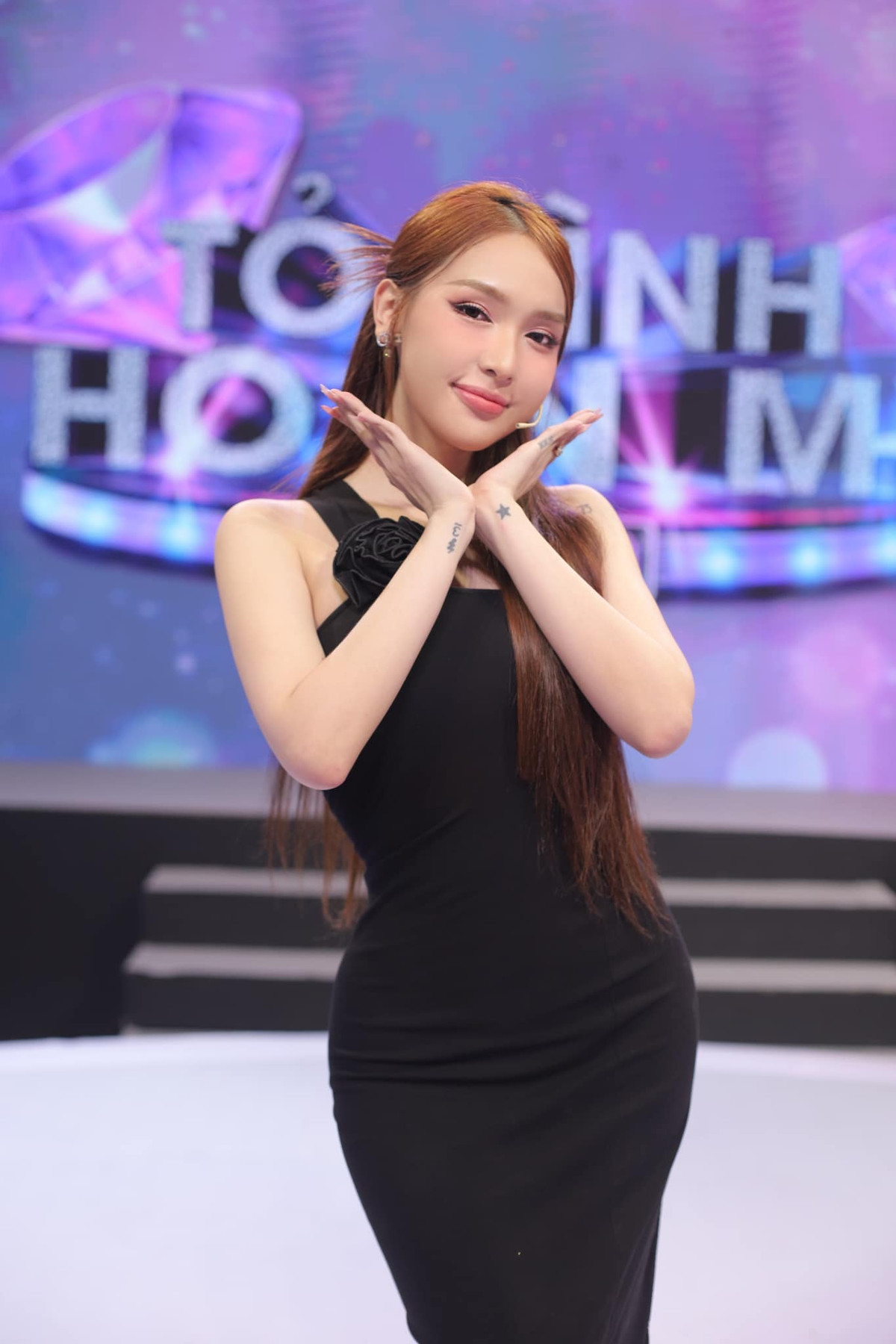 Cô hiện là người mẫu ảnh tự do, sinh sống và làm việc tại TP.HCM.