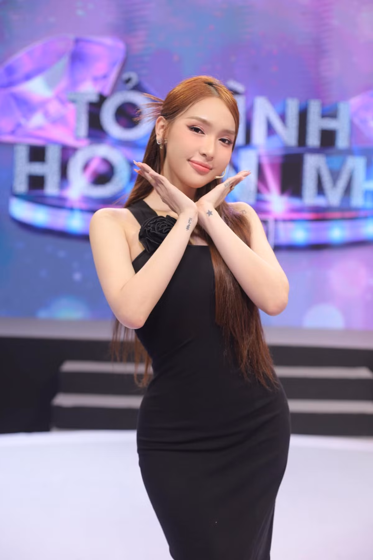 Cô hiện là người mẫu ảnh tự do, sinh sống và làm việc tại TP.HCM.