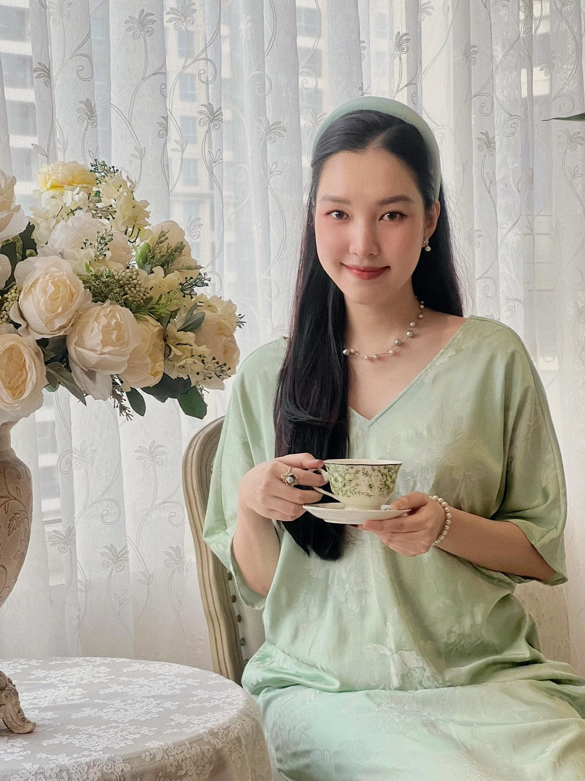 Hiện tại Ngọc Trân đang sở hữu trang cá nhân Facebook với hơn 50 ngàn theo dõi.