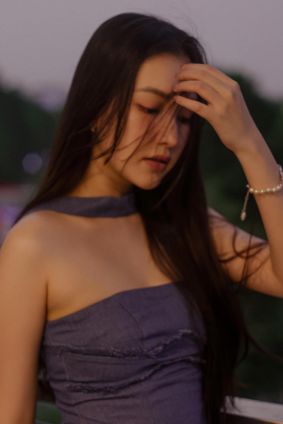 Người đẹp vẫn giữ được phong độ nhan sắc, ghi điểm với phong cách thanh khiết, thuần Việt đúng chuẩn con gái Huế.