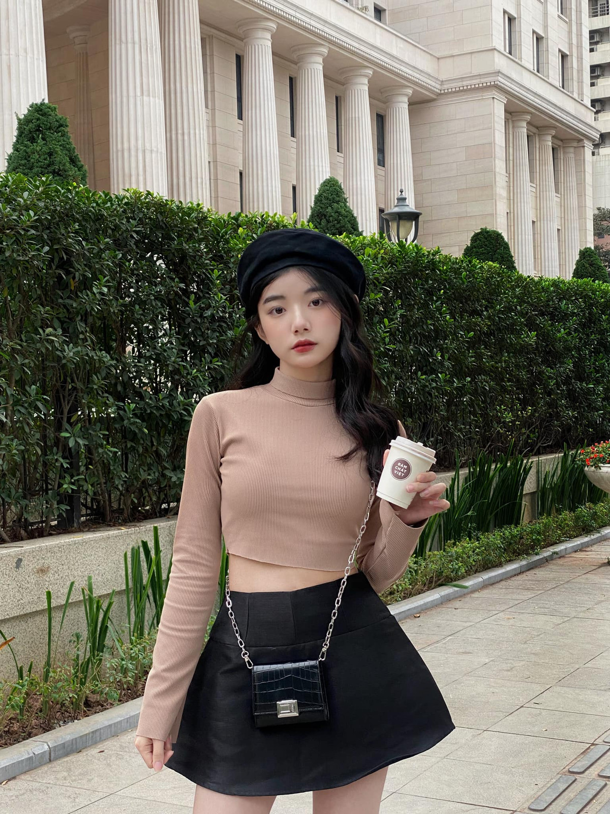 Những video về ẩm thực mà cô nàng 10X này đăng tải trên kênh của mình đều thu hút hàng trăm cho đến hàng triệu lượt xem.