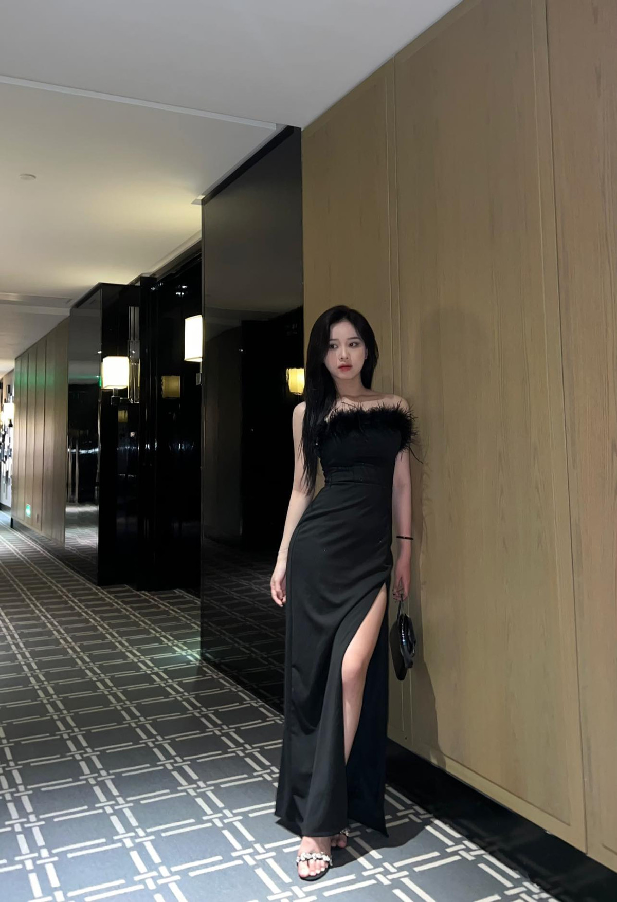 Nàng WAG Việt này sinh năm 2001, quê Bắc Giang. Cô từng là sinh viên trường Đại học Ngoại thương Hà Nội.