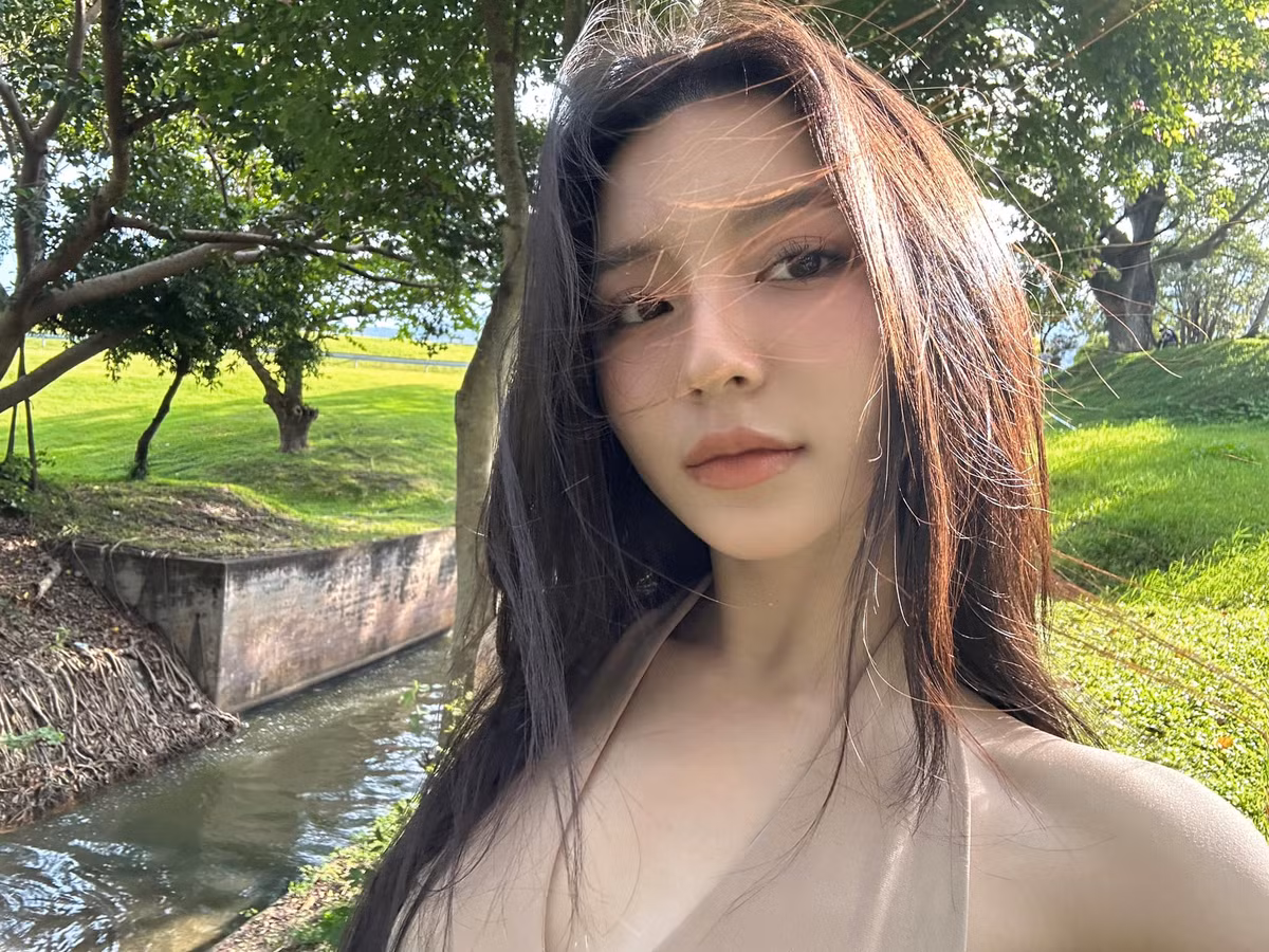 Hiện tại, Bâu Krysie là một trong những hot girl nổi tiếng trên Instagram và TikTok...