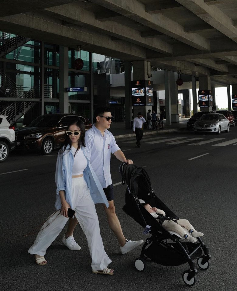 Nhiều người nhận xét gia đình Salim - Hải Long là “cực phẩm” bởi đều có visual ấn tượng mà còn tài năng, giỏi giang. Ảnh: FBNV, IGNV