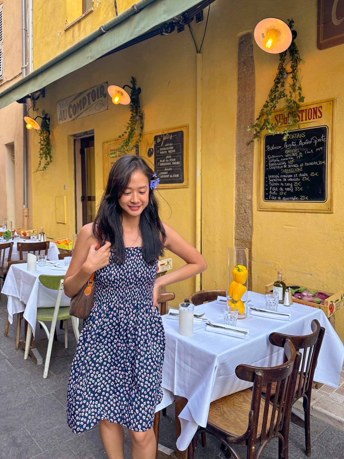 Trong mỗi bức ảnh mà cô đăng tải, người nhìn thực sự mê mẩn với sắc vóc trời phú của cô. Ảnh: FBNV