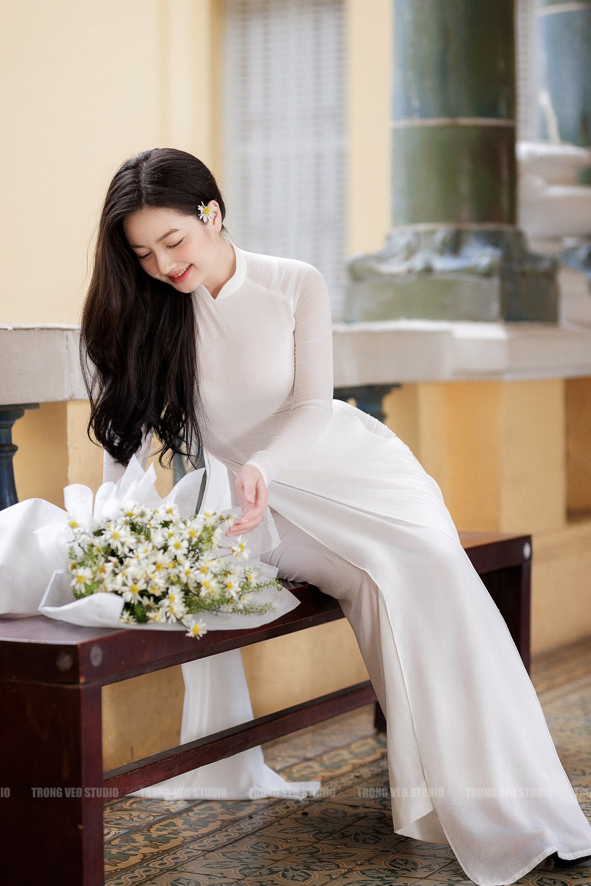 Cô nàng gây ấn tượng với gương mặt phúc hậu, vẻ đẹp chuẩn Á Đông và vóc dáng cân đối.