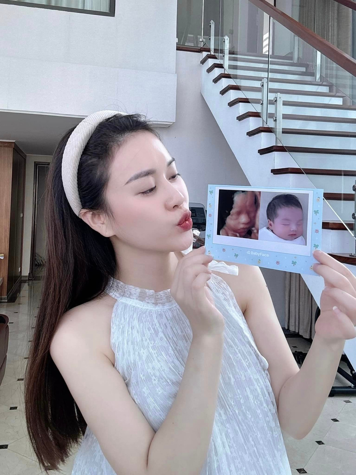 Người đẹp tự tin khoe "đường cong đặc biệt" ở những tháng cuối thai kỳ.