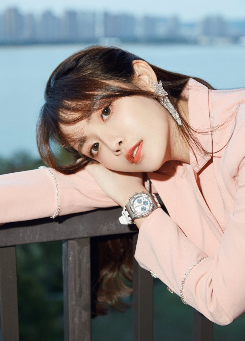 Nữ TikToker có vóc dáng khá ấn tượng với chiều cao ấn tượng 1m70, cân nặng 50kg.