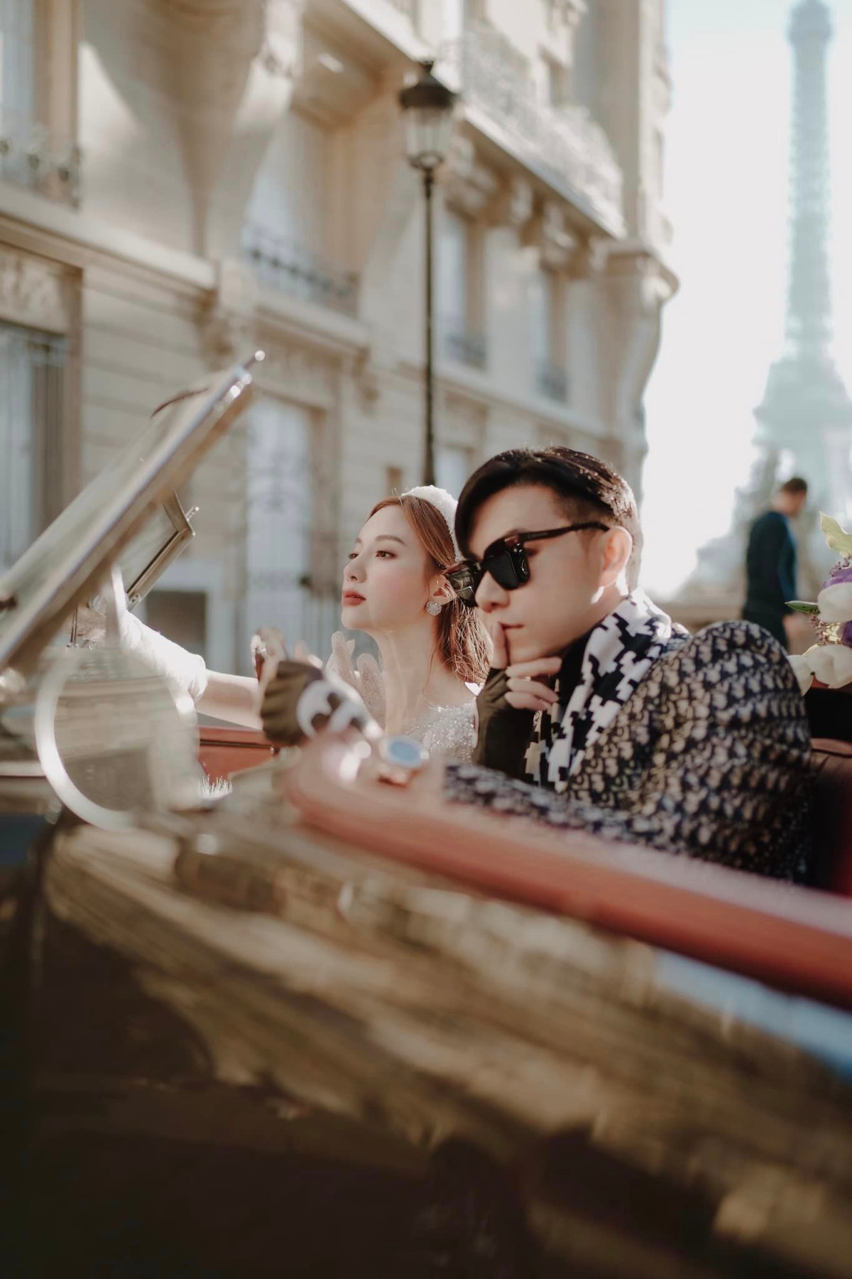 Sau khi nhóm tan rã hai thành viên còn lại giải nghệ, chuyển sang làm kinh doanh, riêng Hạnh Sino tiếp tục ca hát.