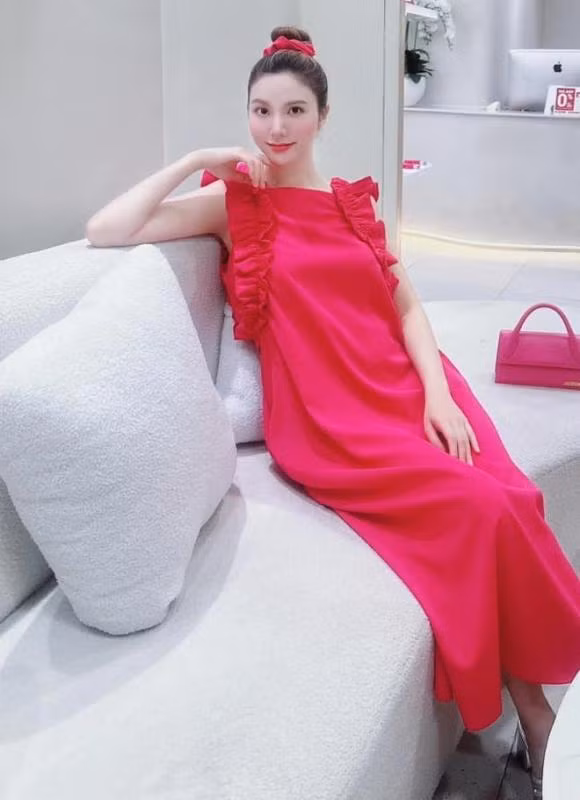 Nhờ việc kinh doanh mà khối tài sản của Hạnh Sino ở tuổi 33 khiến nhiều người ngưỡng mộ.