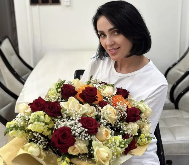 Từ khi sang Việt Nam chăm sóc con gái, mẹ vợ Bùi Tiến Dũng nhận được nhiều sự quan tâm. Ảnh: Tổng hợp