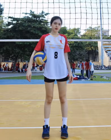 Hoa khôi bóng chuyền này hiện là sinh viên ngành Kỹ thuật thực phẩm, Đại học Bách khoa Hà Nội.